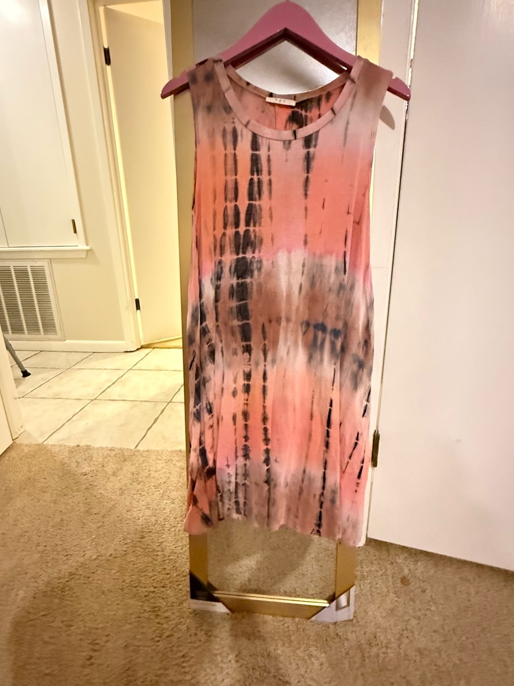 Sleeveless Pink Tie-Dye Midi Dress UGE brand size S. it’s sways with you!